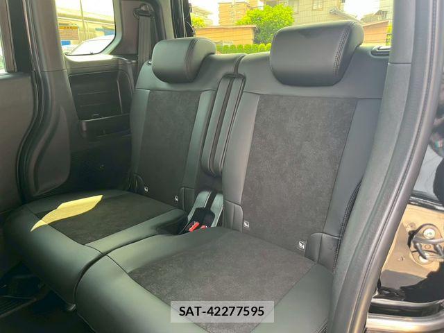 Honda N BOX CUSTOM 2024-05 8209029-8