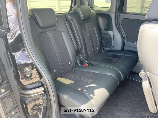 Honda N BOX CUSTOM 2022-06 8209043-8