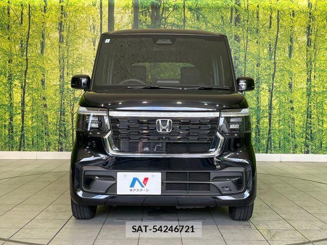 Honda N BOX CUSTOM 2024-06 8209033-13