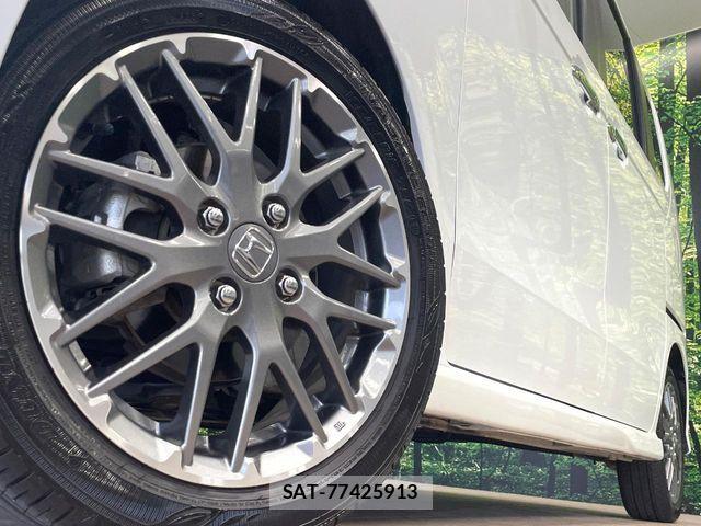 Honda N BOX CUSTOM 2024-01 8209018-12