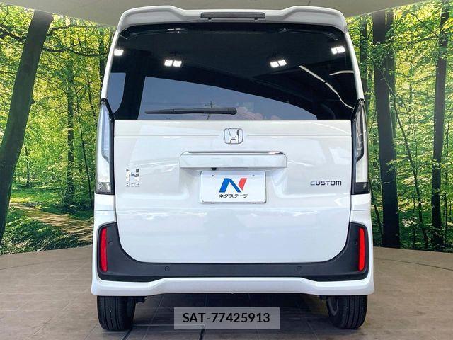 Honda N BOX CUSTOM 2024-01 8209018-14