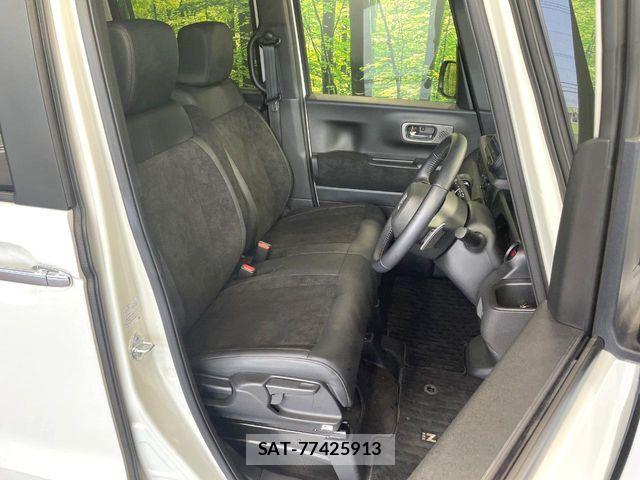 Honda N BOX CUSTOM 2024-01 8209018-7