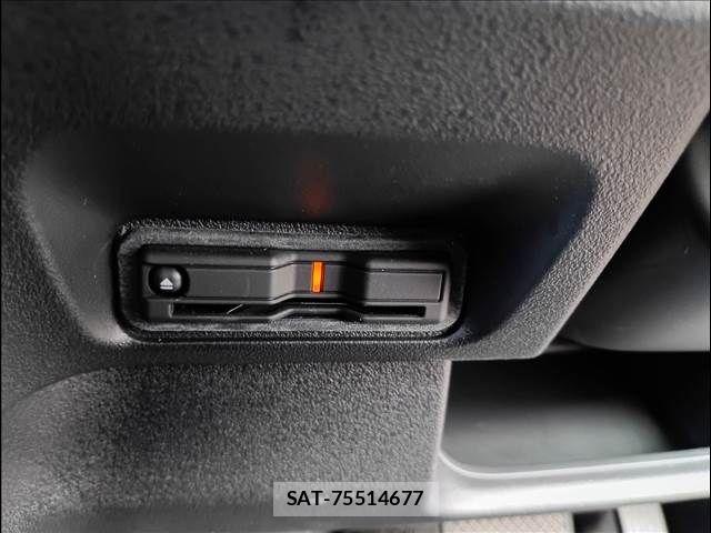 Honda N BOX CUSTOM 2024-03 8209067-12