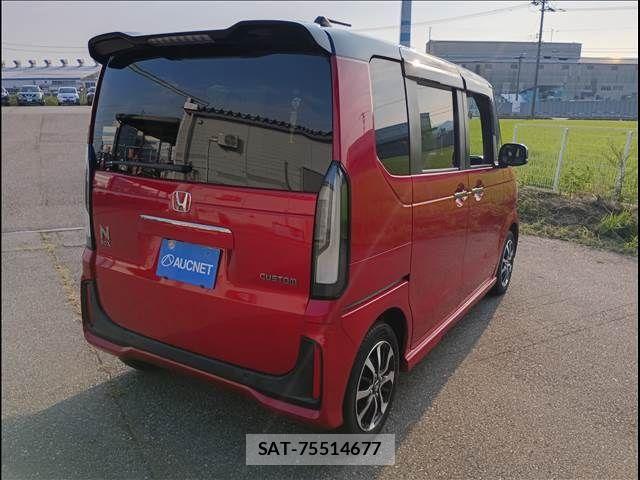 Honda N BOX CUSTOM 2024-03 8209067-2