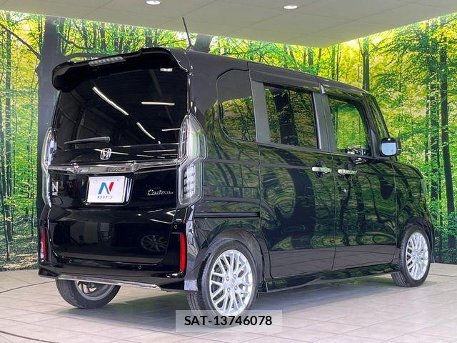 Honda N BOX CUSTOM 2021-11 8209065-16
