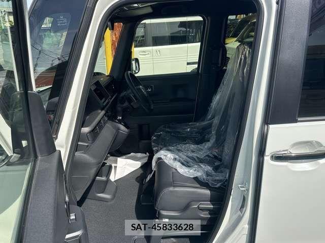 Honda N BOX CUSTOM 2026-01 8209008-4
