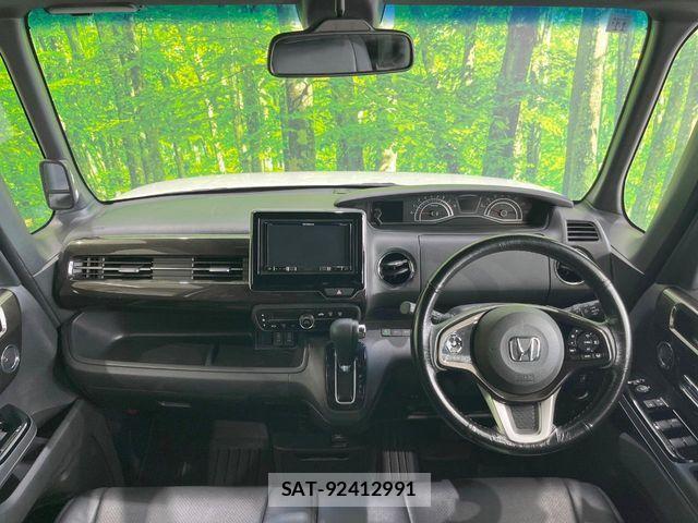 Honda N BOX CUSTOM 2018-03 8231022-1