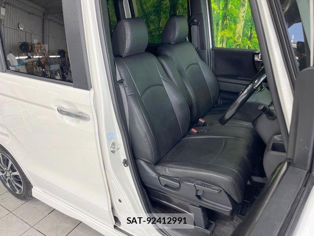 Honda N BOX CUSTOM 2018-03 8231022-7
