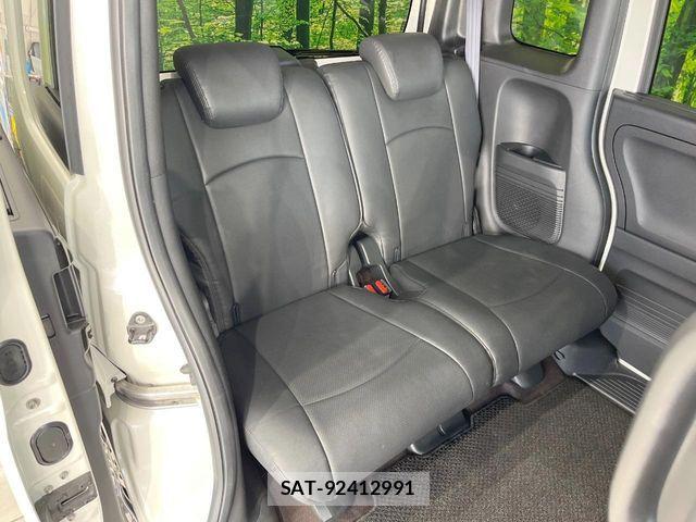 Honda N BOX CUSTOM 2018-03 8231022-8