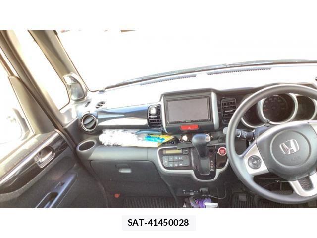 Honda N BOX CUSTOM 2016-04 8231046-11