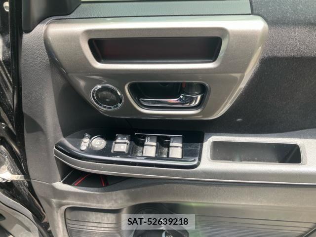 Honda N BOX CUSTOM 2023-01 8231004-11