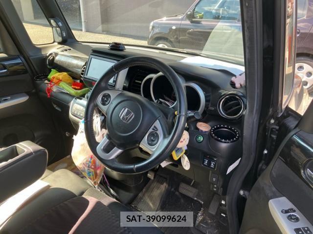 Honda N BOX CUSTOM 2016-03 8231052-11
