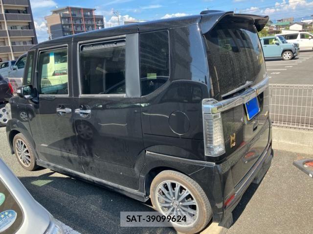 Honda N BOX CUSTOM 2016-03 8231052-4