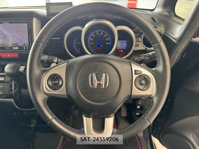 Honda N BOX CUSTOM 2017-02 8231039-11