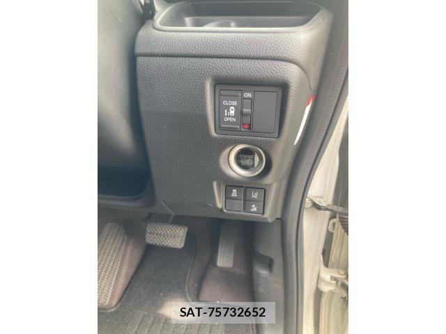 Honda N BOX CUSTOM 2020-02 8231034-8