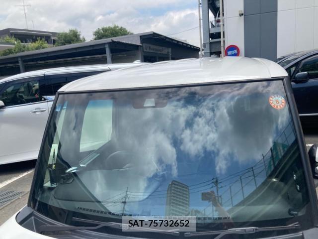Honda N BOX CUSTOM 2020-02 8231034-11