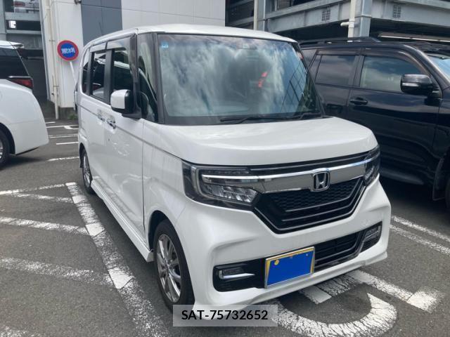 Honda N BOX CUSTOM 2020-02 8231034-1