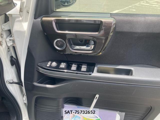 Honda N BOX CUSTOM 2020-02 8231034-7