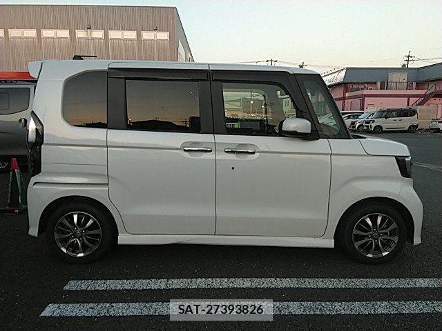 Honda N BOX CUSTOM 2023-11 8231012-13