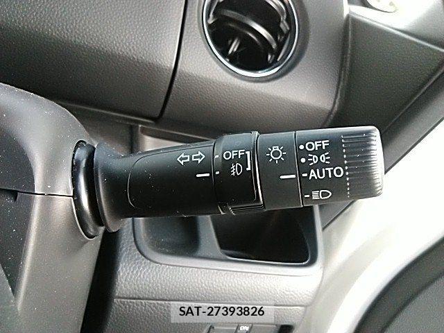 Honda N BOX CUSTOM 2023-11 8231012-16