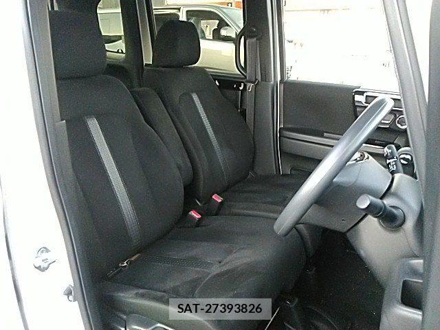 Honda N BOX CUSTOM 2023-11 8231012-7