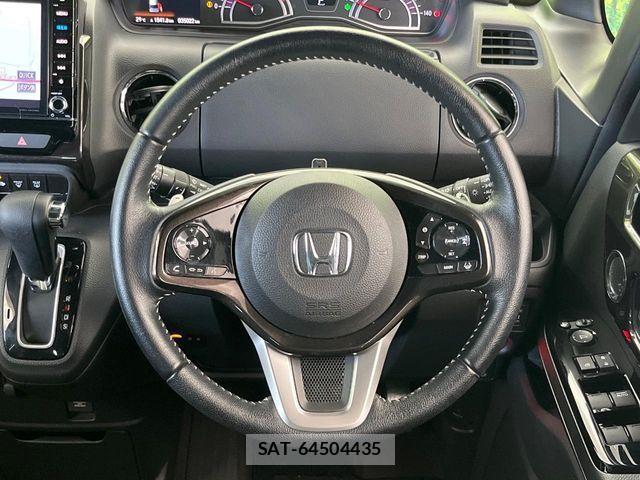 Honda N BOX CUSTOM 2018-03 8231021-11