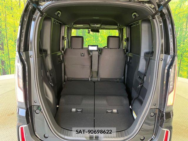 Honda N BOX CUSTOM 2024-07 8231011-10