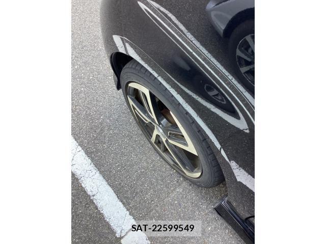 Honda N BOX CUSTOM 2018-01 8231040-5