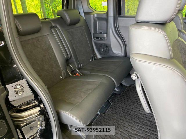 Honda N BOX CUSTOM 2024-02 8231000-9