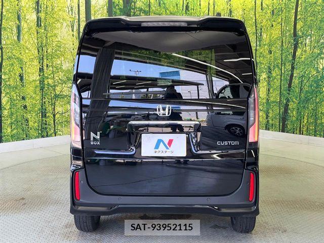 Honda N BOX CUSTOM 2024-02 8231000-15