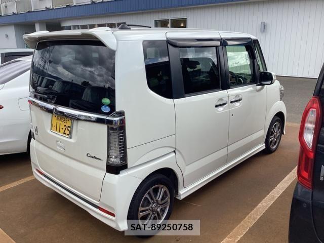 Honda N BOX CUSTOM 2015-09 8231045-3