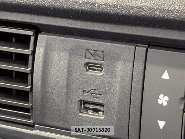 Honda N BOX CUSTOM 2024-06 8231001-13