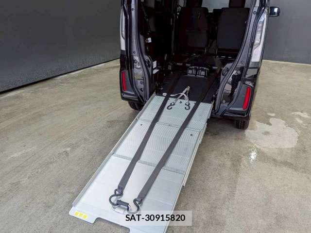 Honda N BOX CUSTOM 2024-06 8231001-2