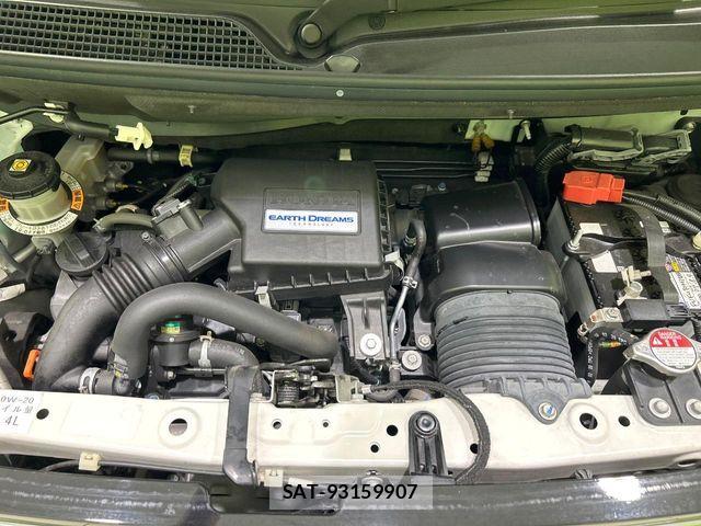 Honda N BOX CUSTOM 2020-08 8231020-17