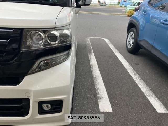 Honda N BOX CUSTOM 2015-09 8231048-2