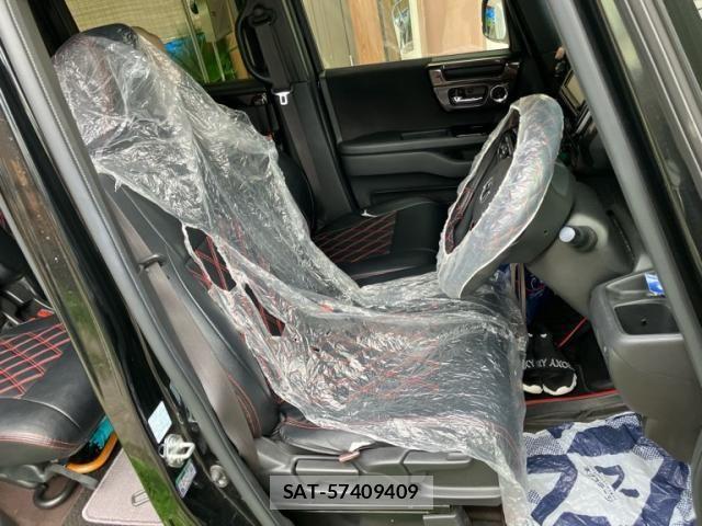 Honda N BOX CUSTOM 2018-09 8231047-10