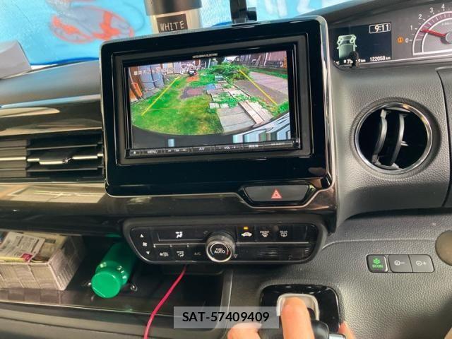 Honda N BOX CUSTOM 2018-09 8231047-18