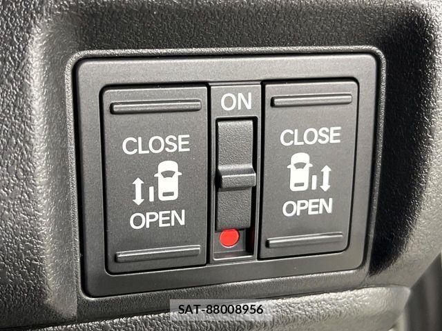 Honda N BOX CUSTOM 2025-12 8246079-4