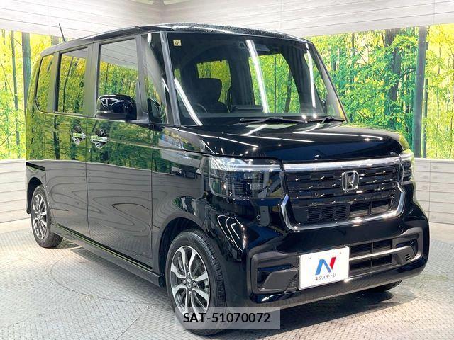 Honda N BOX CUSTOM 2023-10 8246085-15