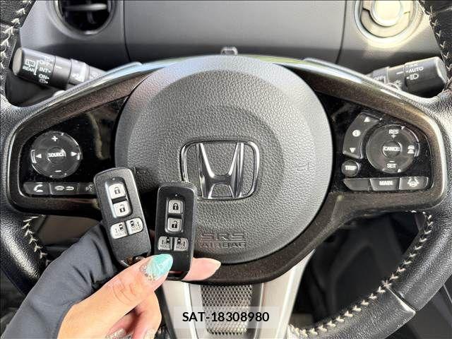 Honda N BOX CUSTOM 2018-04 8246127-17