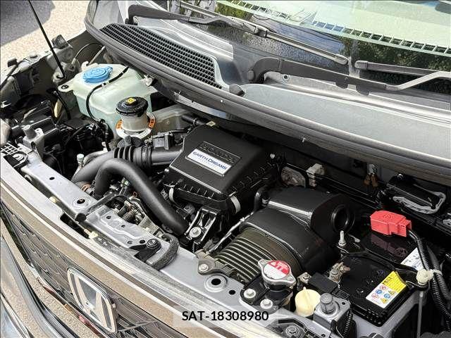 Honda N BOX CUSTOM 2018-04 8246127-19
