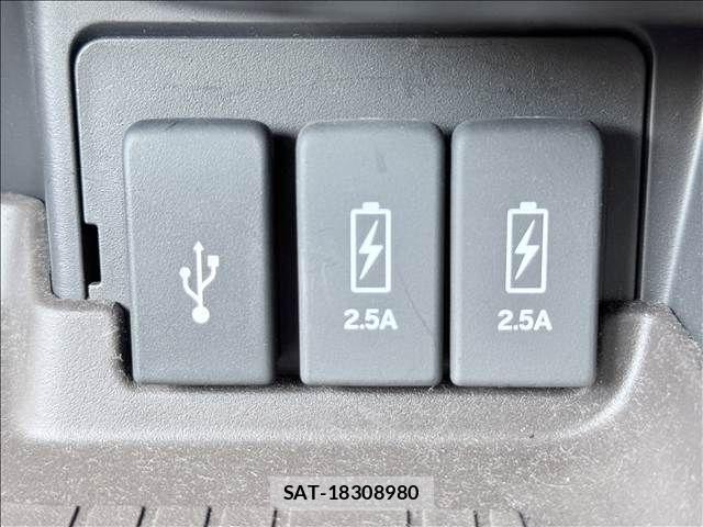 Honda N BOX CUSTOM 2018-04 8246127-27