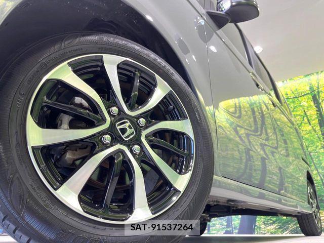 Honda N BOX CUSTOM 2023-10 8246084-12