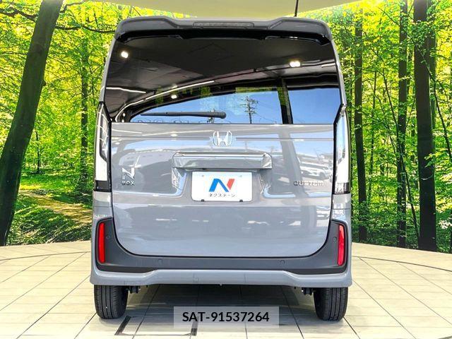 Honda N BOX CUSTOM 2023-10 8246084-14