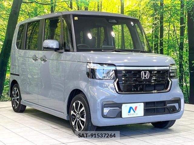 Honda N BOX CUSTOM 2023-10 8246084-15