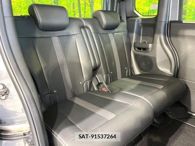 Honda N BOX CUSTOM 2023-10 8246084-8
