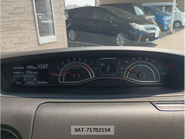 Honda N BOX CUSTOM 2022-10 8246114-11