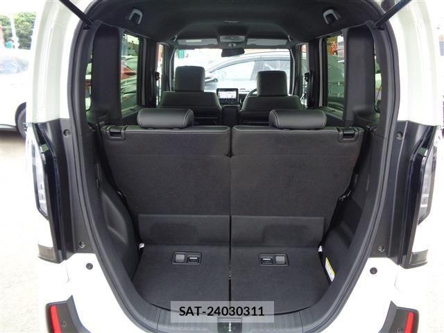 Honda N BOX CUSTOM 2024-10 8246113-13