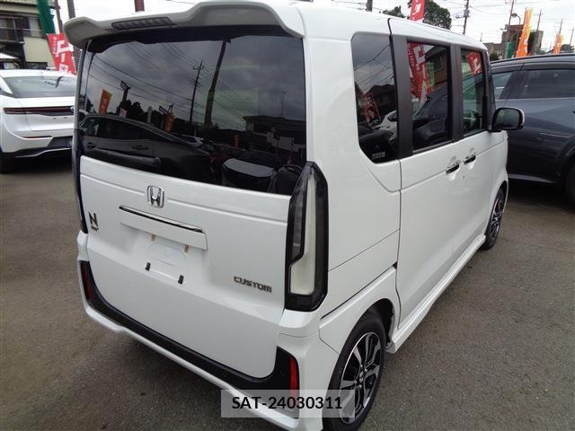 Honda N BOX CUSTOM 2024-10 8246113-7