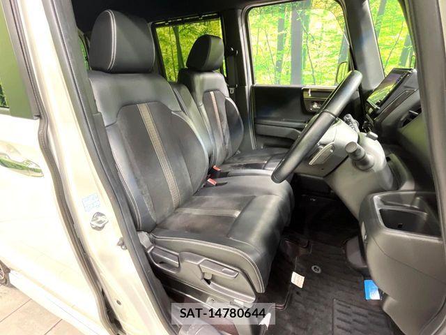 Honda N BOX CUSTOM 2018-05 8246115-7